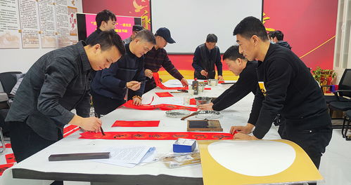 秦州區(qū)開展“百家翰墨贈萬戶·迎春納福送春聯(lián)”文化志愿服務活動 文化經(jīng)紀人助力惠民新篇章